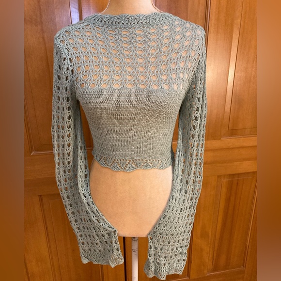 Nwt, Lavishly Paris Women’s Green Knitted Crop Top Sweater - Picture 8 of 16